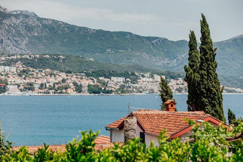 Charmy Studio Lux Appartement Herceg Novi Buitenkant foto