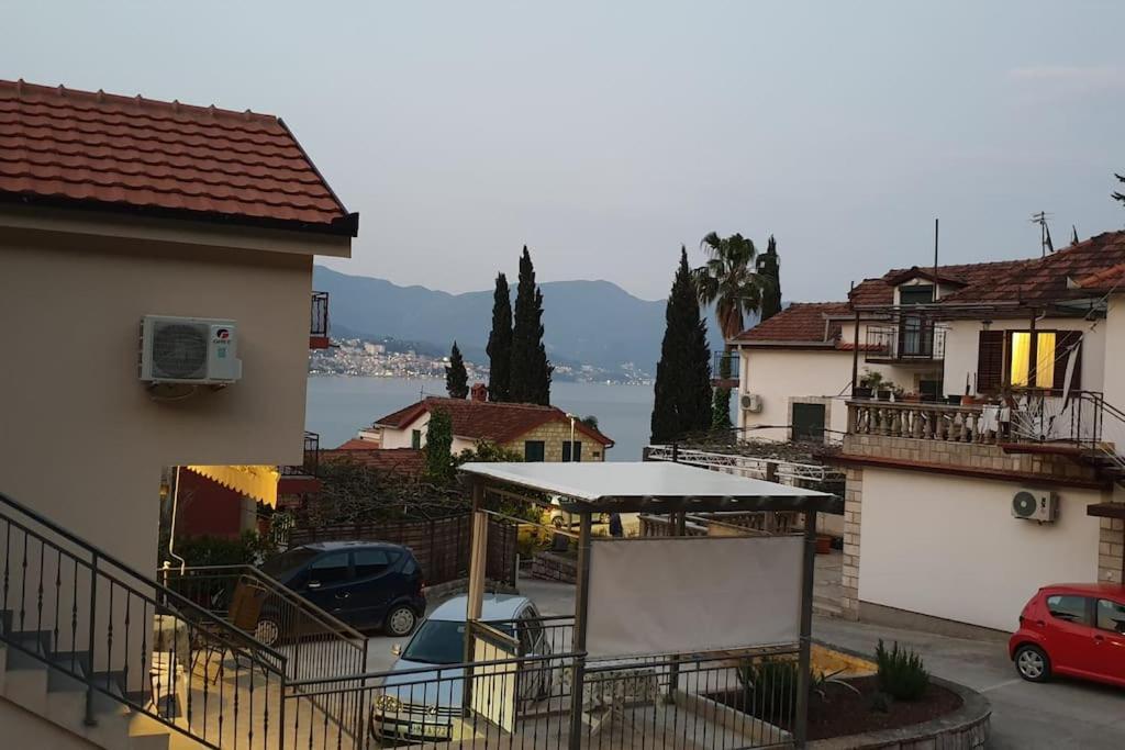 Charmy Studio Lux Appartement Herceg Novi Buitenkant foto