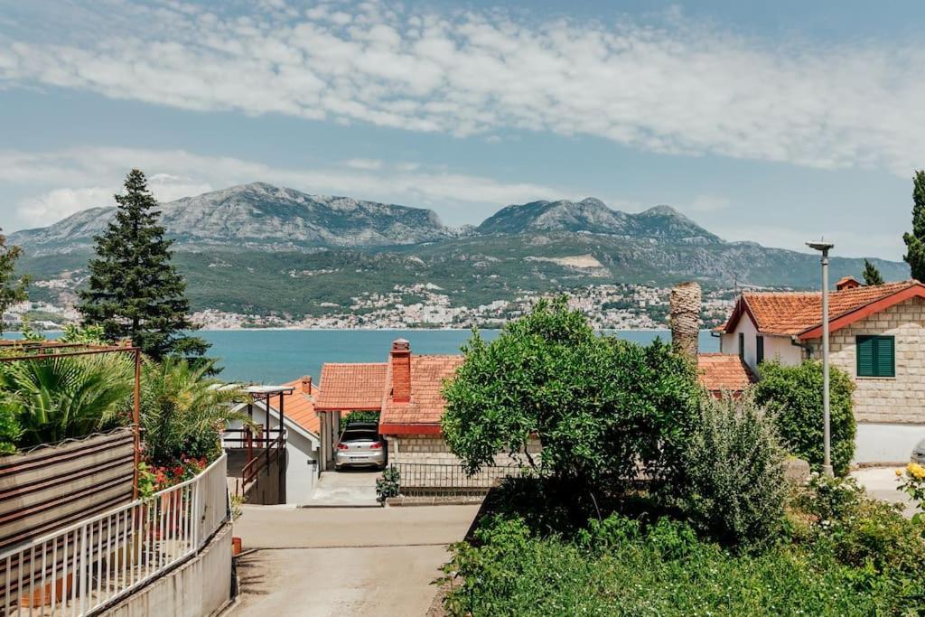 Charmy Studio Lux Appartement Herceg Novi Buitenkant foto